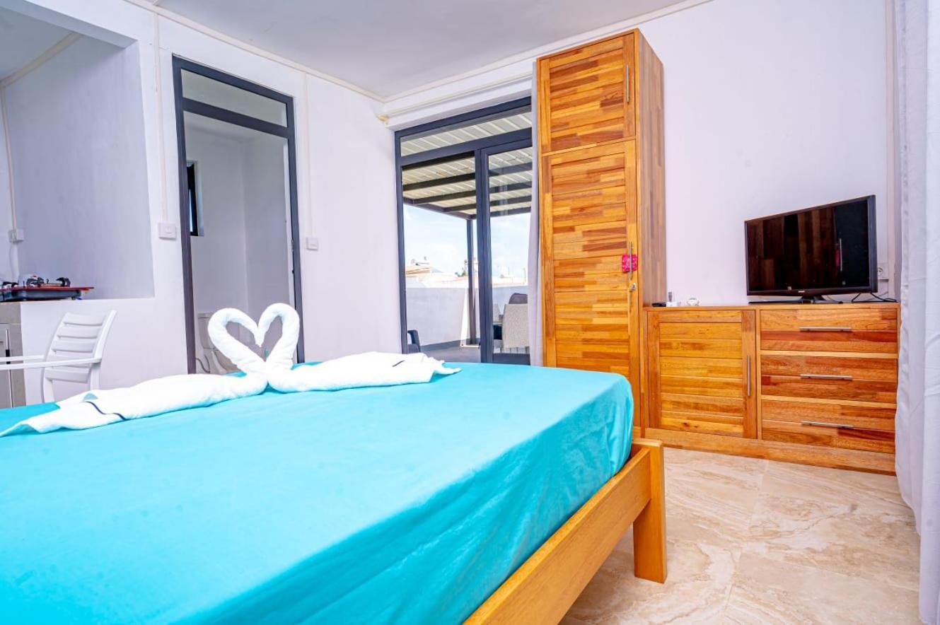 Lotus Lane Apartment *