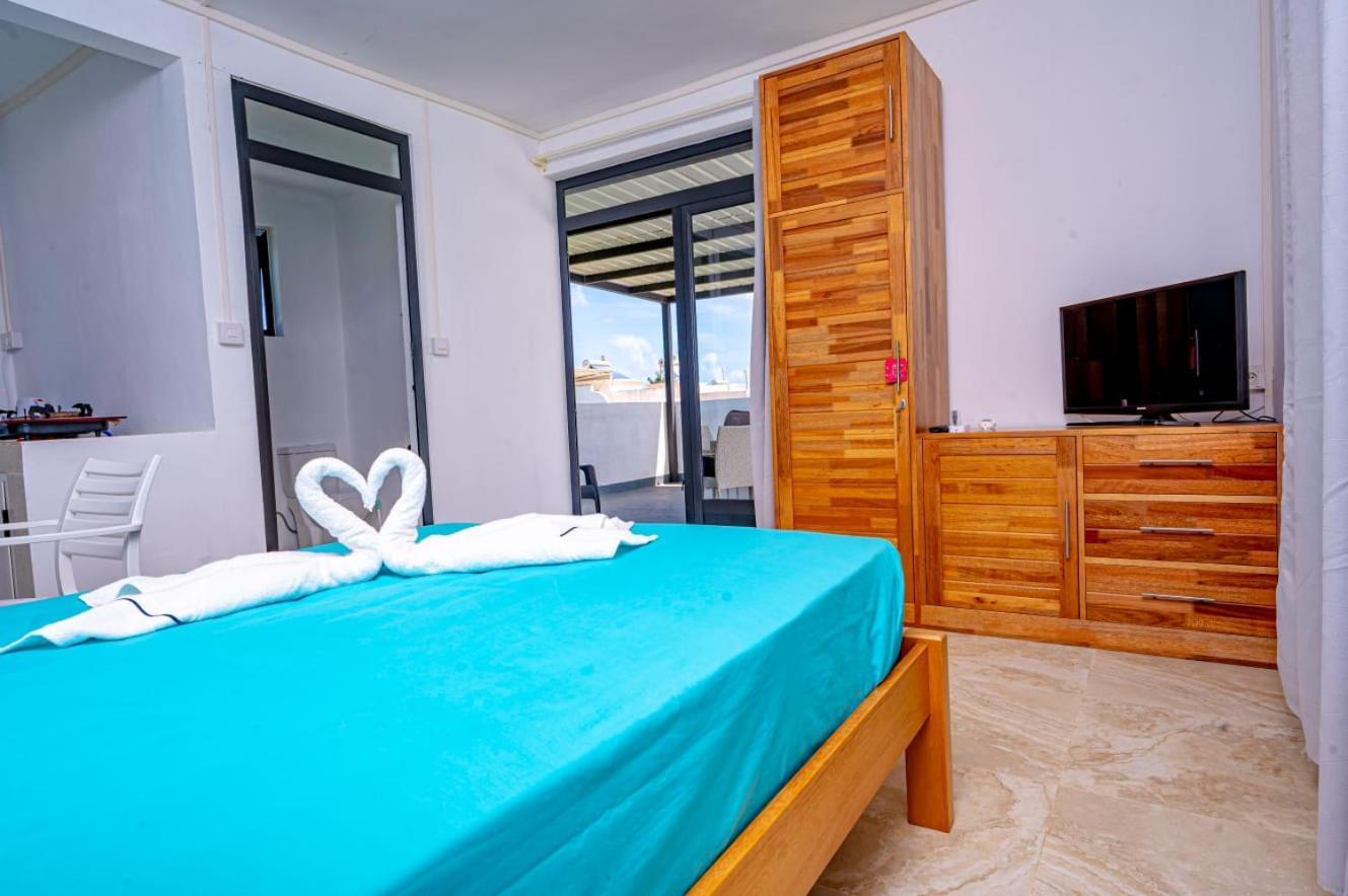 Lotus Lane Apartment *